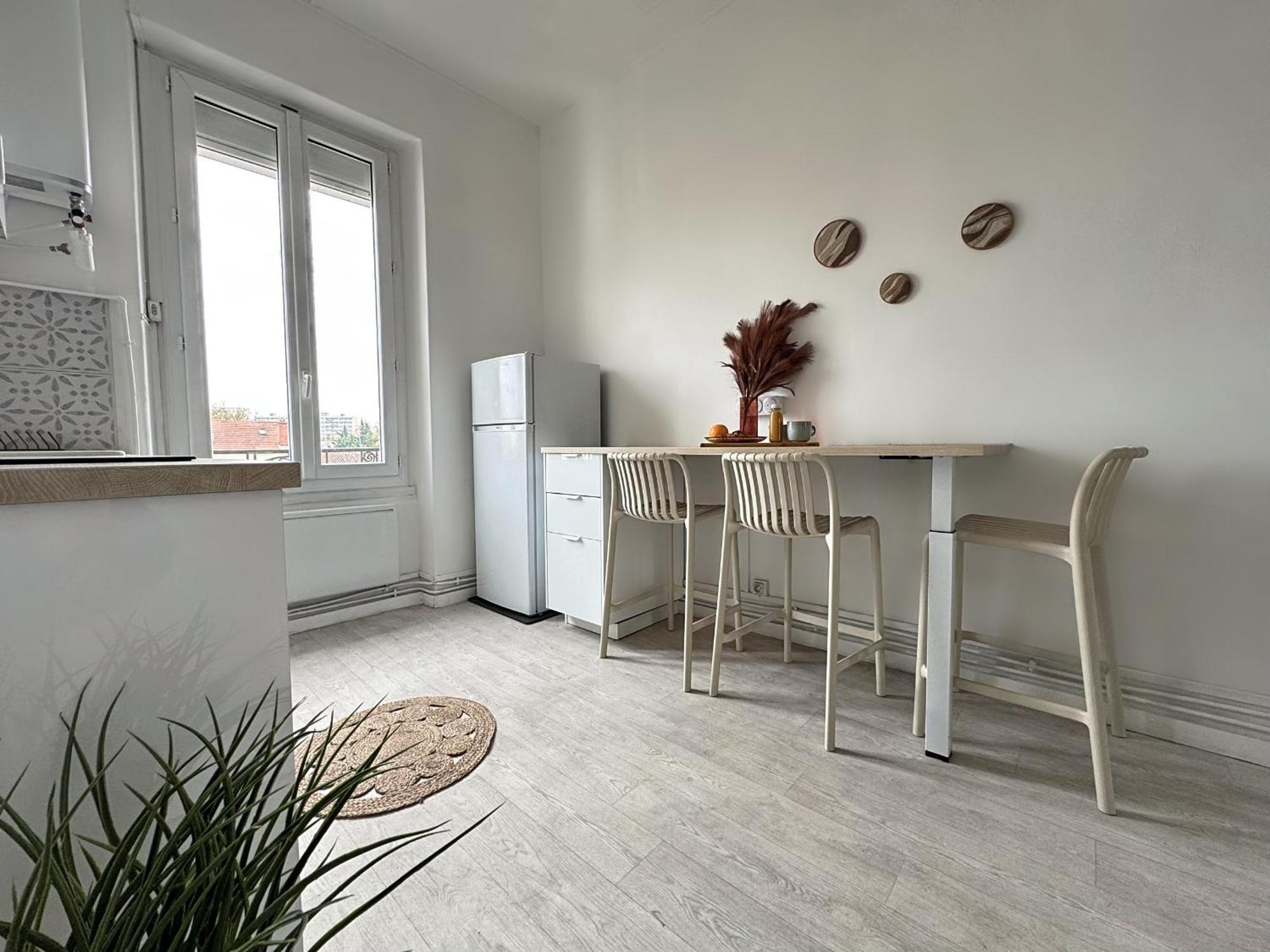 Suite Falso Villeurbanne Exteriör bild